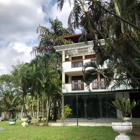 Amani Lake Resort Панадура Екстериор снимка